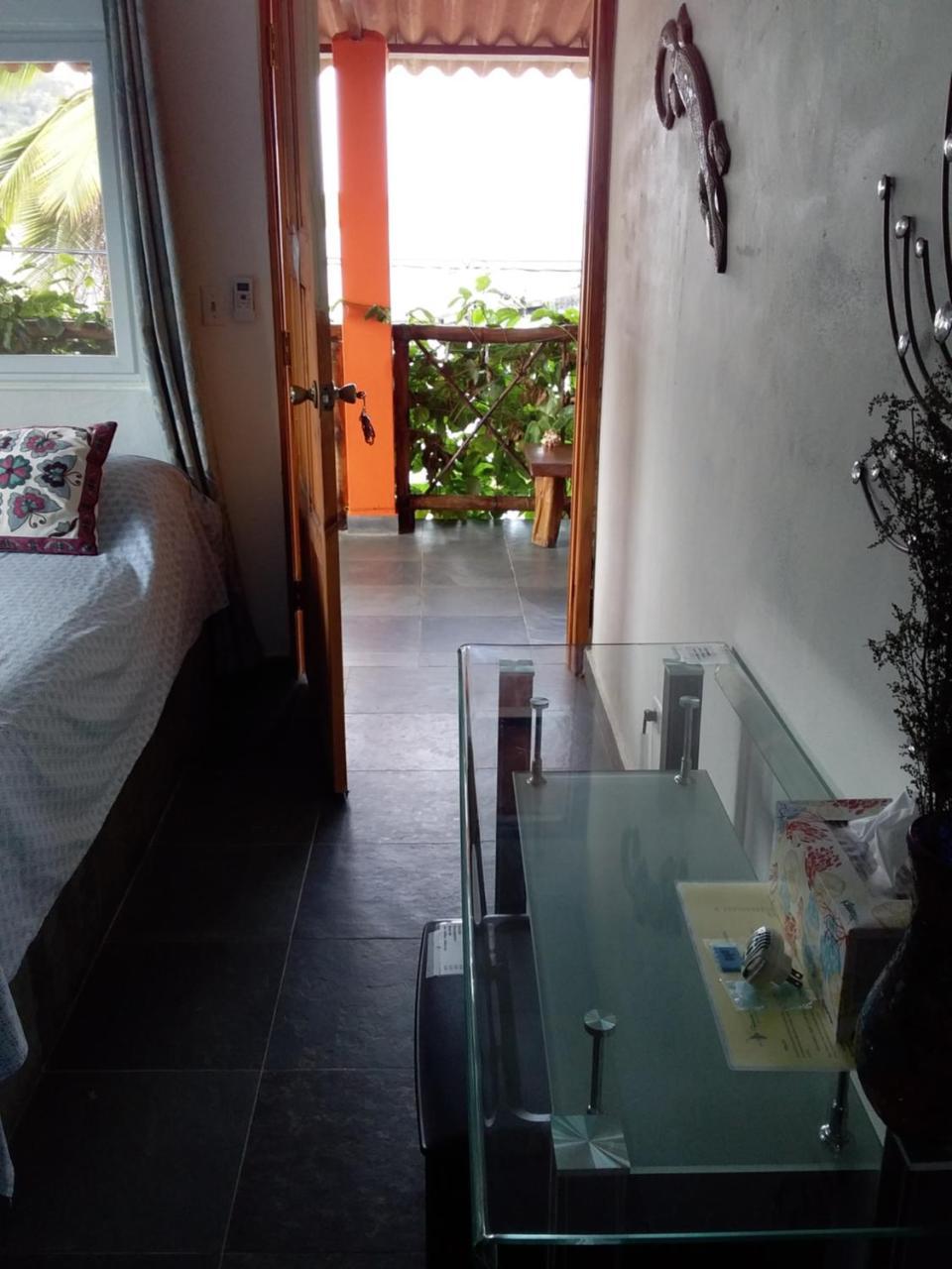 Panama Reef Bed & Breakfast Puerto Lindo Eksteriør bilde